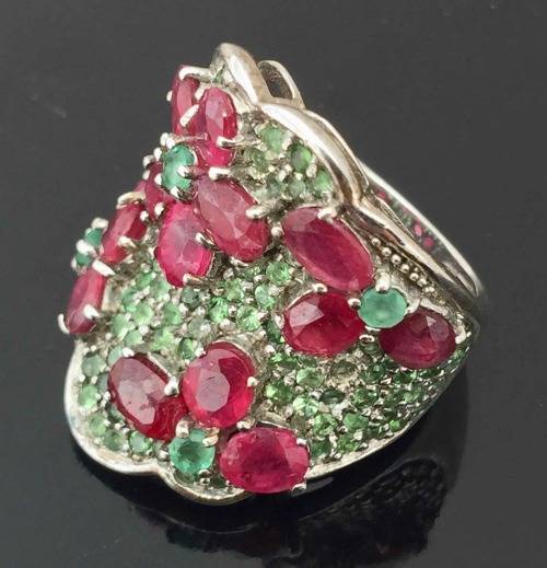VERY LARGE VIBRANT RUBY, EMERALD, TSAVORITE GARNET STERLING SILVER RING FLORAL DESIGN LARGE! HEAVY!
