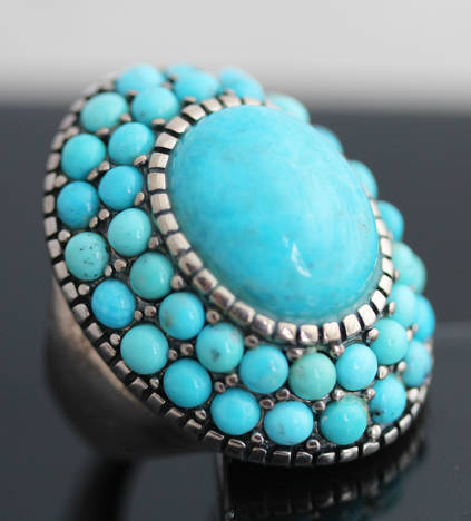 MAGNIFICENT LARGE (30mm)  VINTAGE BOHO TURQUOISE STERLING SILVER RING. 925. HEAVY 12,4 grams!