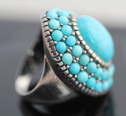 MAGNIFICENT LARGE (30mm)  VINTAGE BOHO TURQUOISE STERLING SILVER RING. 925. HEAVY 12,4 grams!