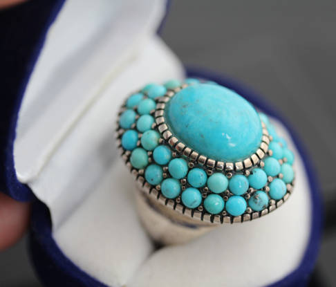 MAGNIFICENT LARGE (30mm)  VINTAGE BOHO TURQUOISE STERLING SILVER RING. 925. HEAVY 12,4 grams!