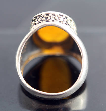 HEAVY VINTAGE NATURAL BALTIC AMBER STERLING SILVER RING. 925. CIGAR BAND SHANK,  COLLECTABLE PIECE!