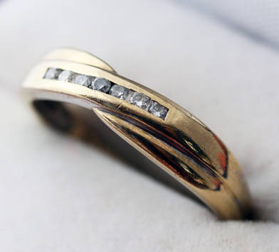 TIMELESS DIAMOND TWIST DESIGN 9CT YELLOW GOLD RING *JEWELLER CERTIF R5460* ENGLISH SHEFFIELD ASSAY