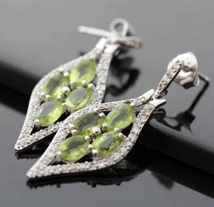 SHOWY LIME GREEN PERIDOT AND ICY CUBIC ZIRCONIA STERLING SILVER EARRINGS. 925. GLAMOUROUS DROPS!