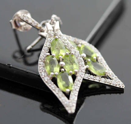 SHOWY LIME GREEN PERIDOT AND ICY CUBIC ZIRCONIA STERLING SILVER EARRINGS. 925. GLAMOUROUS DROPS!