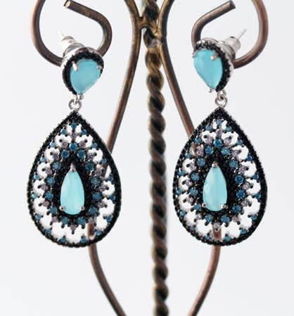 STRIKING MODERN BLUE CHALCEDONY STERLING SILVER DROP AND DANGLE EARRINGS.925