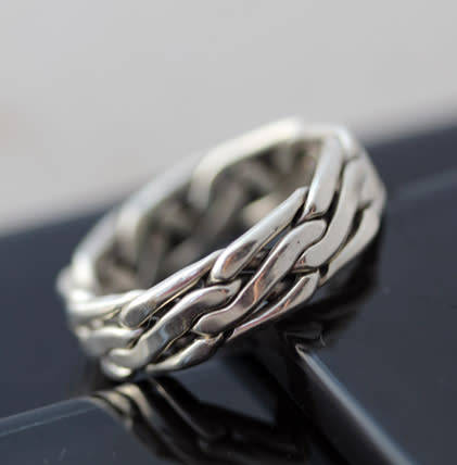 UNUSUAL HANDCRAFTED BASKET WEAVE MEXICAN STERLING SILVER RING. 925. HEAVY 8,64 grams!