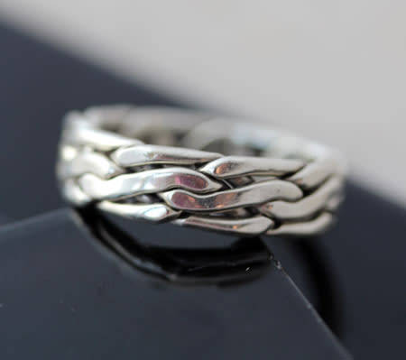 UNUSUAL HANDCRAFTED BASKET WEAVE MEXICAN STERLING SILVER RING. 925. HEAVY 8,64 grams!