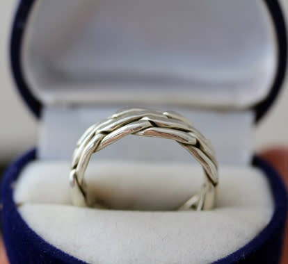 UNUSUAL HANDCRAFTED BASKET WEAVE MEXICAN STERLING SILVER RING. 925. HEAVY 8,64 grams!