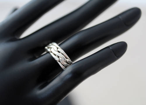 UNUSUAL HANDCRAFTED BASKET WEAVE MEXICAN STERLING SILVER RING. 925. HEAVY 8,64 grams!