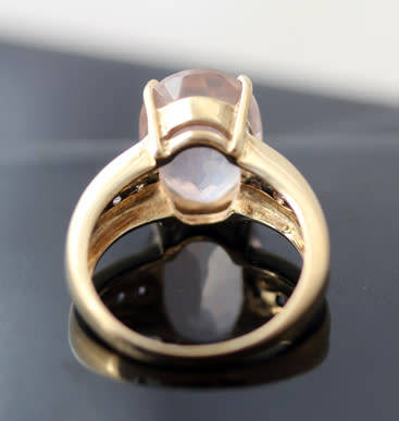 LARGE VINTAGE NATURAL ROSE QUARTZ & TANZANITE 9CT YELLOW GOLD RING. BIRMINGHAM ASSAY. HEAVY 5,69g