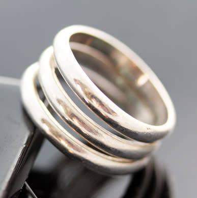 BOLD TRIPLE STRAND MODERN STERLING SILVER RING. 925. HEAVY! 6,83 grams