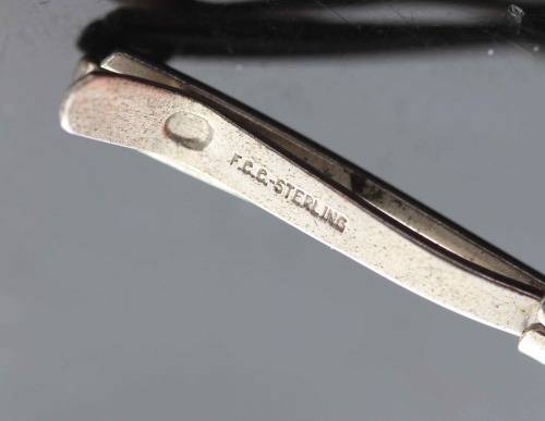VINTAGE MAN'S "TEASPOON" CRAFT SOLID STERLING SILVER TIE CLIP. Hallmarked sterling