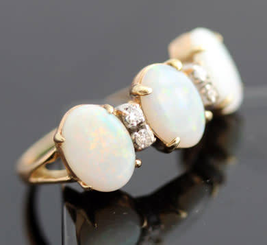 VINTAGE NATURAL OPAL 9CT YELLOW GOLD RING DIAMOND ACCENTS *JEWELLER CERTIFIED R13'000