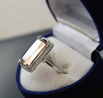 UNUSUAL RECTANGULAR SMOKY QUARTZ STERLING SILVER RING ON VISIBLE BED OF PAVE CRYSTALS