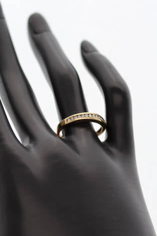 9CT YELLOW GOLD RING WITH CHANNEL SET NATURAL DIAMONDS CLASSIC HALF-ETERNITY. VINTAGE ENGLISH