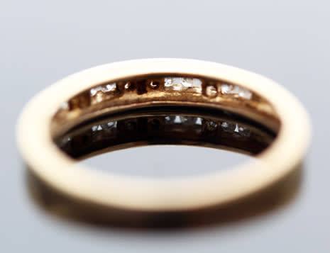 9CT YELLOW GOLD RING WITH CHANNEL SET NATURAL DIAMONDS CLASSIC HALF-ETERNITY. VINTAGE ENGLISH