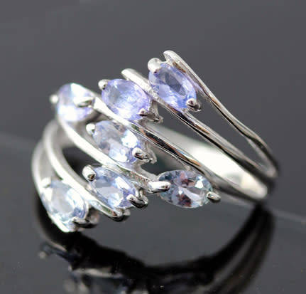 PRETTY MULTI-STRAND SOLID STERLING SILVER TANZANITE CROSSOVER RING. 925. CREATIVE OPENWORK DESIGN!