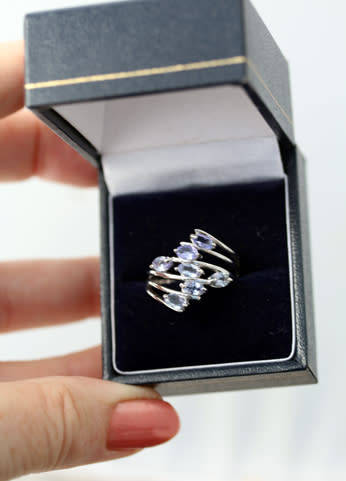 PRETTY MULTI-STRAND SOLID STERLING SILVER TANZANITE CROSSOVER RING. 925. CREATIVE OPENWORK DESIGN!