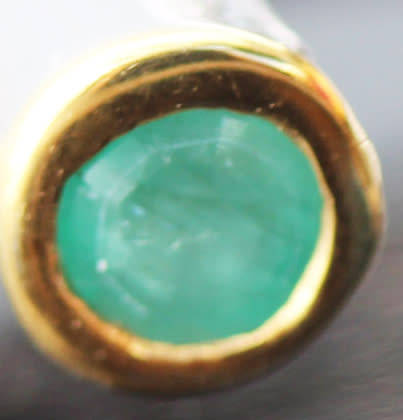 HANDMADE ULTRA-MODERN EMERALD, PERIDOT AND RHODALITE GARNET STERLING SILVER RING TUBE STRAND DETAIL