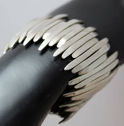 HANDCRAFTED LARGE, HEAVY 97 grams! UNUSUAL ORGANIC VINTAGE STERLING SILVER BRACELET VERY COLLECTIBLE