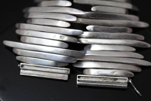 HANDCRAFTED LARGE, HEAVY 97 grams! UNUSUAL ORGANIC VINTAGE STERLING SILVER BRACELET VERY COLLECTIBLE