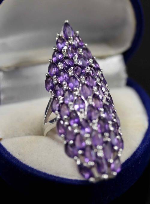 LARGE REAL AMETHYST GEMSTONE STERLING SILVER RING INTENSE DEEP COLOUR. SERIOUSLY LONG! 50 mm  11,27g