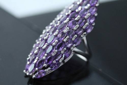 LARGE REAL AMETHYST GEMSTONE STERLING SILVER RING INTENSE DEEP COLOUR. SERIOUSLY LONG! 50 mm  11,27g