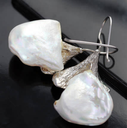 DRAMATIC HANDCRAFTED GORGEOUS BAROQUE PEARL STERLING SILVER DROP & DANGLE EARRINGS GOLD-HUED ACCENTS