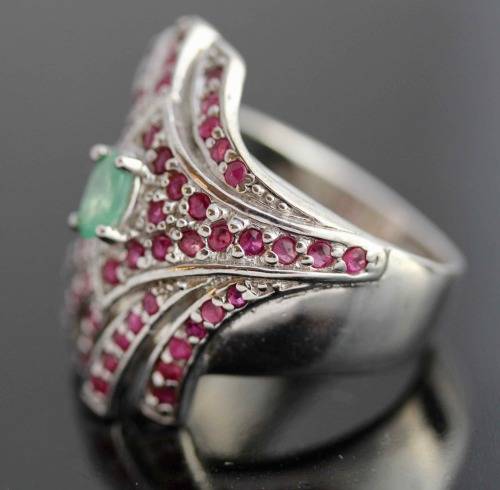 LARGE, HEAVY SOLID STERLING SILVER REAL RUBY AND EMERALD RING BROAD SHANK 9,8 grams!