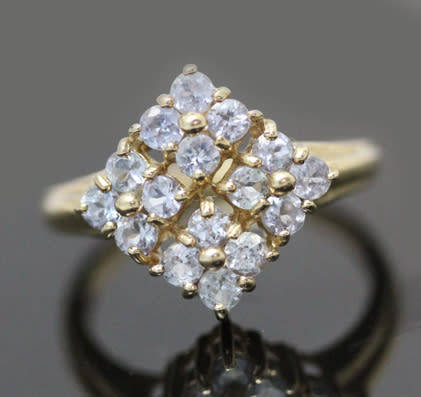ENGLISH VINTAGE REAL TANZANITE GEMSTONE 9CT YELLOW GOLD RING. WELL HALLMARKED!