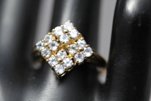 ENGLISH VINTAGE REAL TANZANITE GEMSTONE 9CT YELLOW GOLD RING. WELL HALLMARKED!