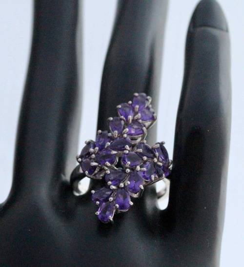 DEEP PURPLE AMETHYST GEMSTONE STERLING SILVER RING. URUGUAY MINED