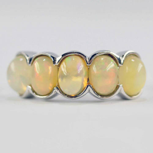 CONTEMPORARY FULL FLASH UN HEATED NATURAL FIRE OPAL STERLING SILVER RING. 925