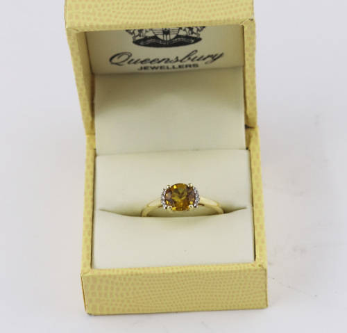 NATURAL GOLDEN QUARTZ 10K YELLOW GOLD RING WITH BRILLIANT CUT DIAMONDS JEWELLER CERT R15'000 incl