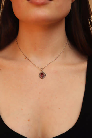 ELEGANT, REAL RUBY and BLACK SPINEL GEMSTONE FILIGREÉ STERLING SILVER PENDANT ON FACETED 40mm CHAIN