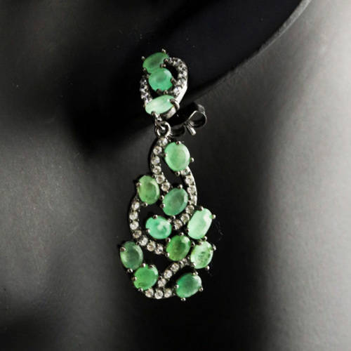 GORGEOUS NATURAL EMERALD GEMSTONE SOLID STERLING SILVER DROP and DANGLE EARRINGS. 925