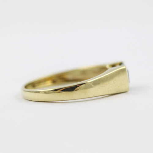 VINTAGE ENGLISH SQUARE CUSHION-CUT CHROME DIOPSIDE 9CT YELLOW GOLD RING. STRONG NATURAL COLOURS