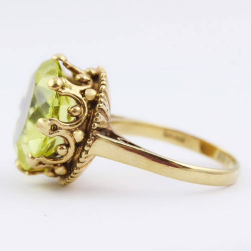 GLORIOUS VINTAGE LEMON QUARTZ SOLITAIRE IN 9CT YELLOW GOLD. *JEWELLER`S EVALUATION R16`000* Incld