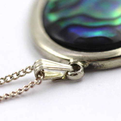 BEAUTIFUL VINTAGE ABALONE AND STERLING SILVER PENDANT ON 42 cm STERLING SILVER CHAIN
