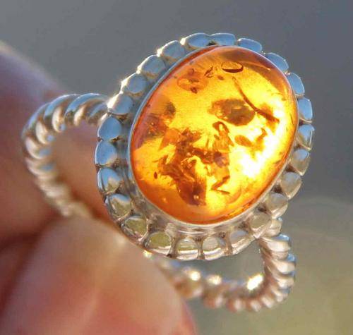 NATURAL BALTIC AMBER IN STERLING SILVER RING!