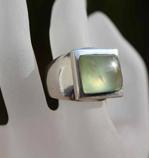 VINTAGE RUSSIAN RING! HEAVY SILVER 925 (a whopping 14,1 grams) WITH GREEN 'LINT AMETHYST' Sz 8