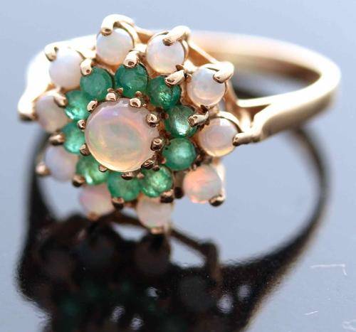 REAL EMERALDS AND OPALS IN YELLOW GOLD. *[R5374]* JEWELLER CERTIFIED!! VINTAGE LONDON ASSAY HALLMARK