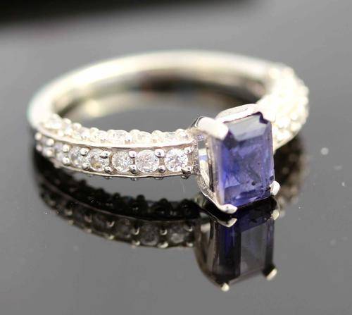 REAL TANZANITE 0,67 CARAT BAGUETTE STERLING SILVER! GORGEOUS ETERNITY RING