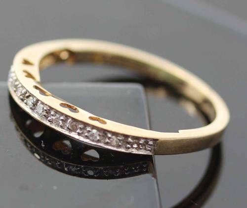 0,14ct DIAMOND ETERNITY RING 9ct GOLD ROMANTIC HEART FEATURE! LARGE SIZE 9/half (T) FULLY HALLMARKED