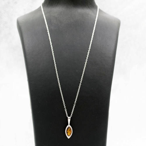 ELEGANT VINTAGE YELLOW BALTIC AMBER STERLING SILVER PENDANT ON 44cm (44mm) STERLING SILVER CHAIN