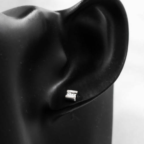 9ct WHITE GOLD ENGLISH STUD EARRINGS WITH CUBIC ZIRCONIA