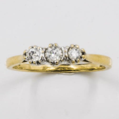DIAMOND TRILOGY LONDON VINTAGE 18CT YELLOW and WHITE GOLD RING JEWELLER EVALUATION R21`000