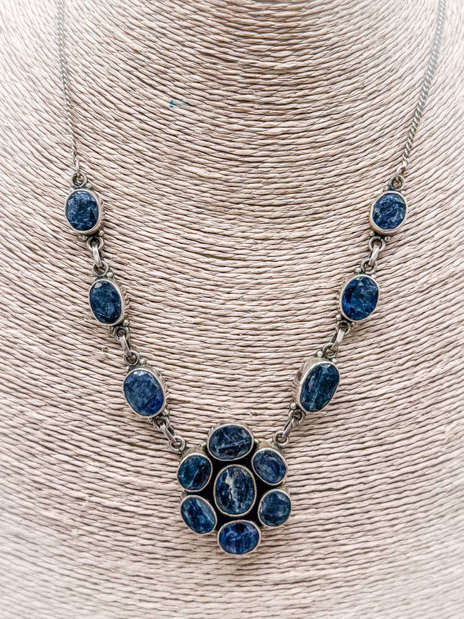 NATURAL ORGANIC EARTH MINED BLUE SAPPHIRE CABOCHON STERLING SILVER NECKLACE INTERESTING INCLUSIONS