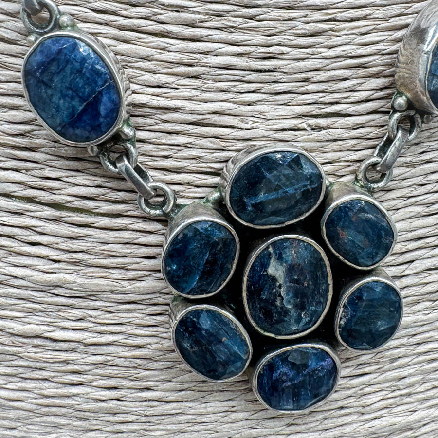 NATURAL ORGANIC EARTH MINED BLUE SAPPHIRE CABOCHON STERLING SILVER NECKLACE INTERESTING INCLUSIONS