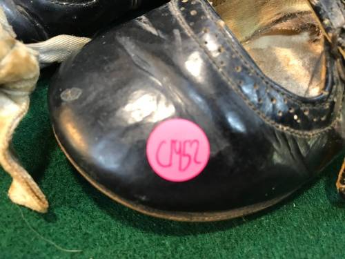 VINTAGE LEATHER BABY SHOES